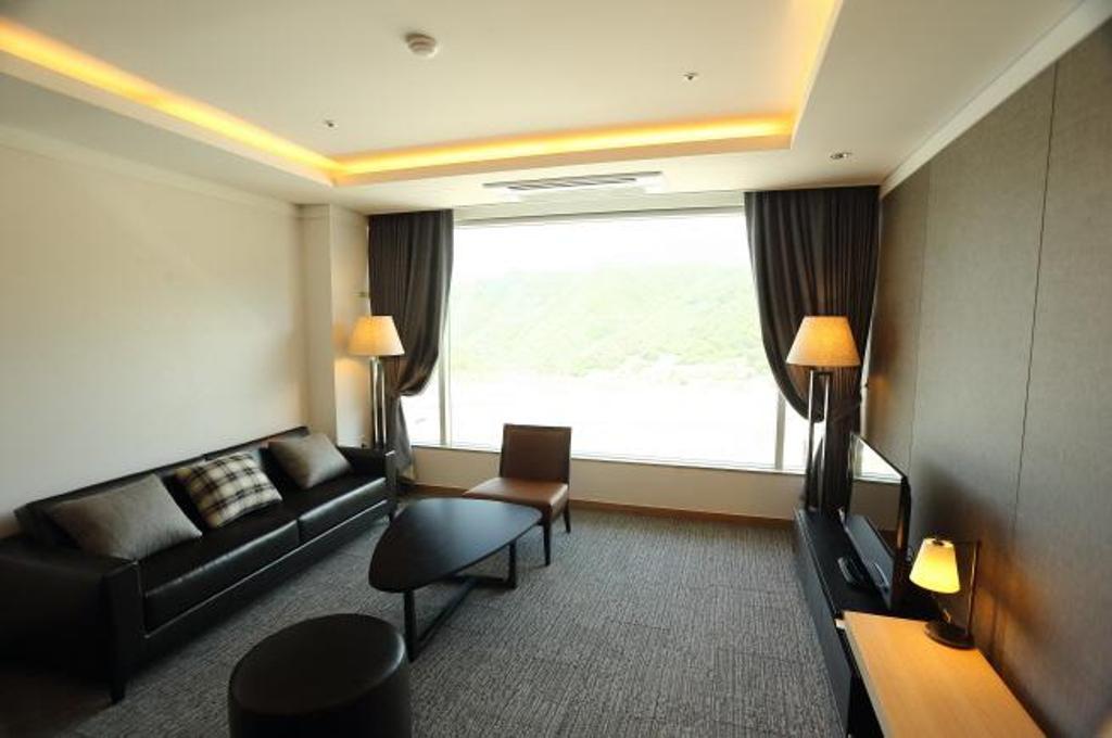 Inje Speedium Hotel & Resort Екстер'єр фото